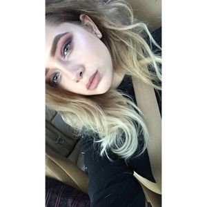 Meet your Posher, Courtney